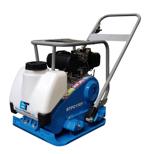 Tärylätkä / Maantiivistäjä, Beton Trowel, Yanmar L48 DIESEL 110kg, sisältää vesitankin